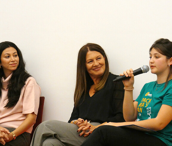 Podiumsteilnehmerinnen bei der Filmvorführung von "Ein Tag ohne Frauen"