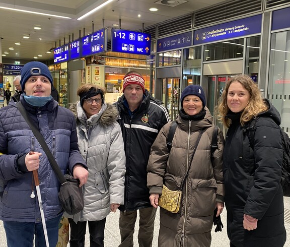 Gruppenfoto mit 5 Personen 