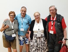 4 Teilnehmer*innen 